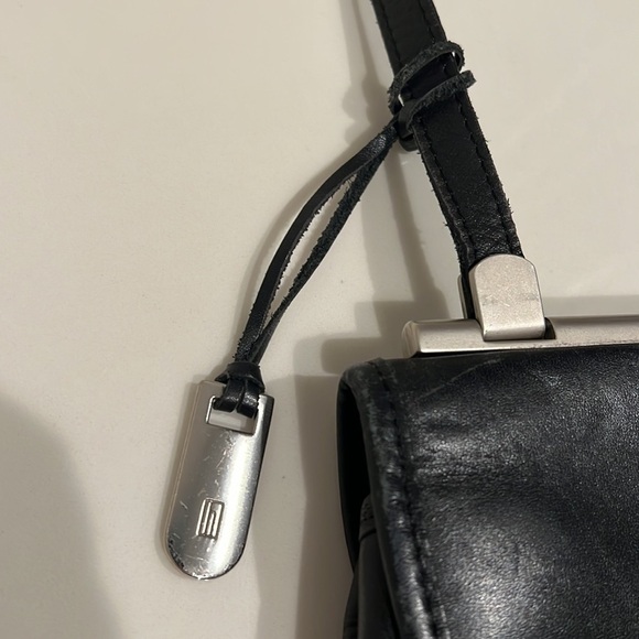 Hartmann vintage leather purse, black, toggle flap closure, EUC - Picture 4 of 16